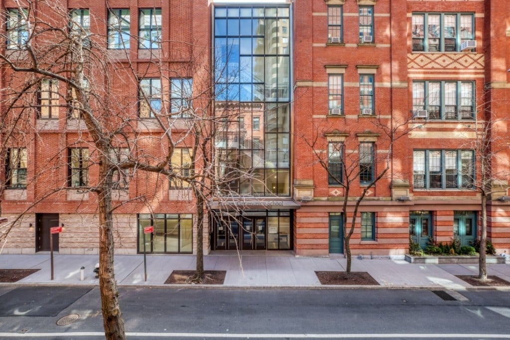 273 W 10th St - Photo 9