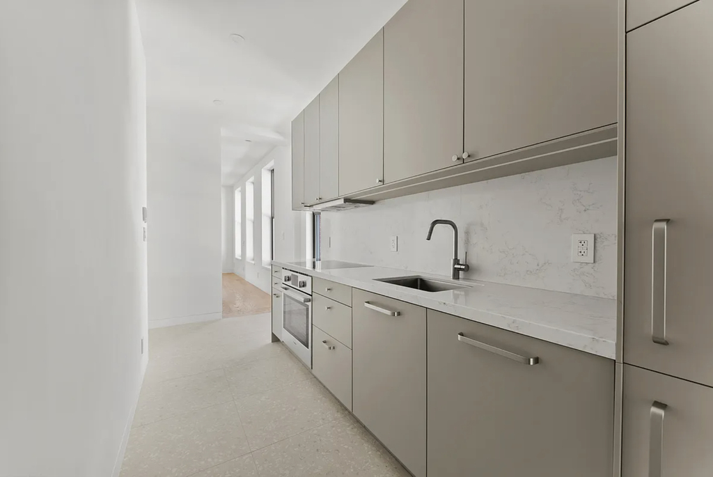 360 Degraw Street - Photo 6