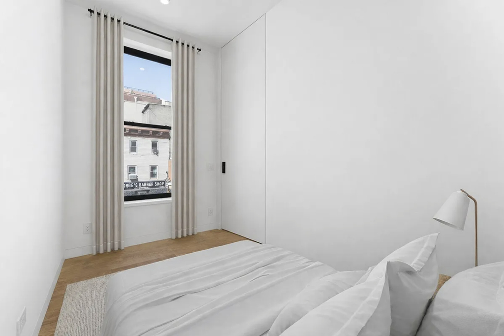 360 Degraw Street - Photo 13