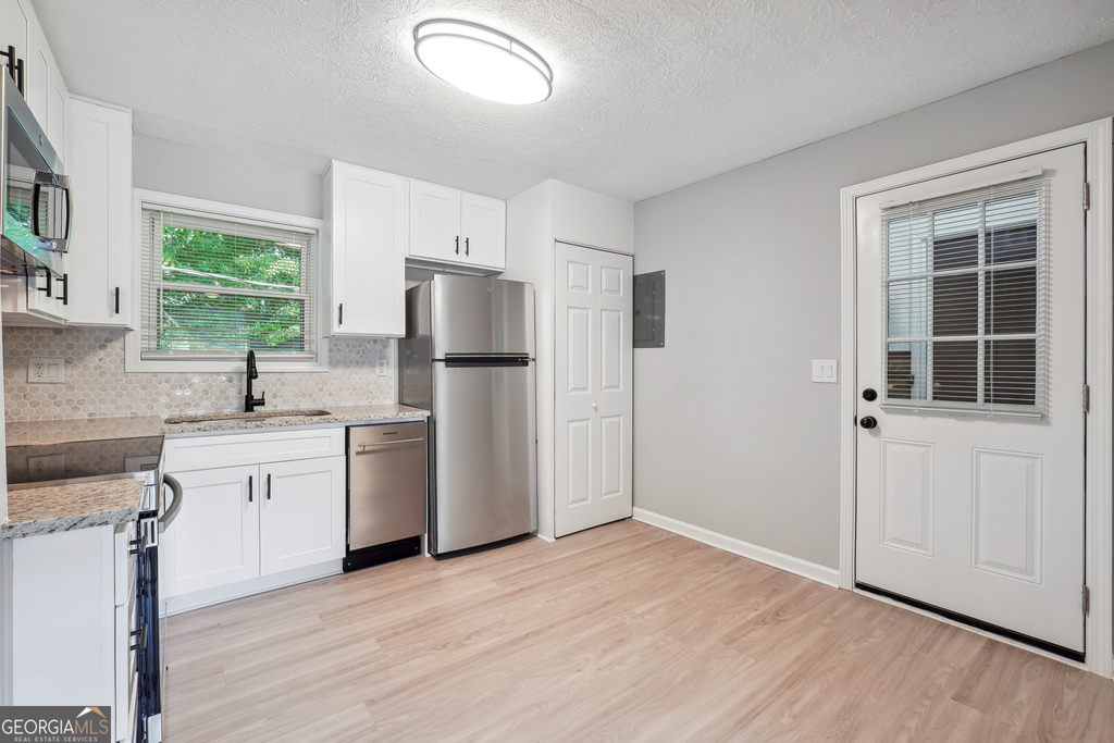169 Constitution Boulevard - Photo 4