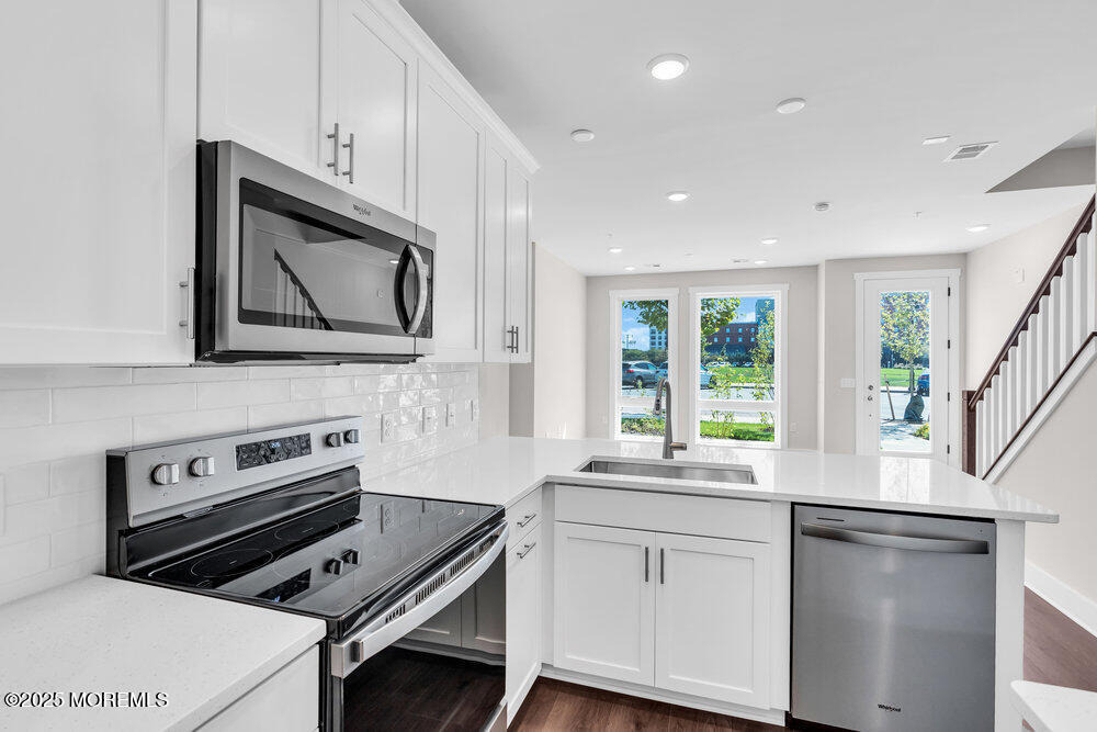 201 Sunset Avenue - Photo 7