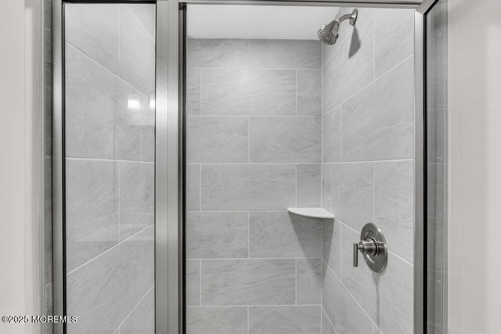 201 Sunset Avenue - Photo 11