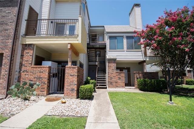 3121 Sondra Drive - Photo 1