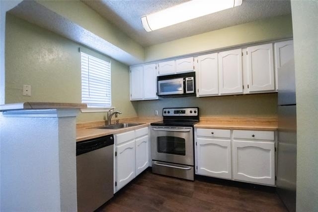 3121 Sondra Drive - Photo 3