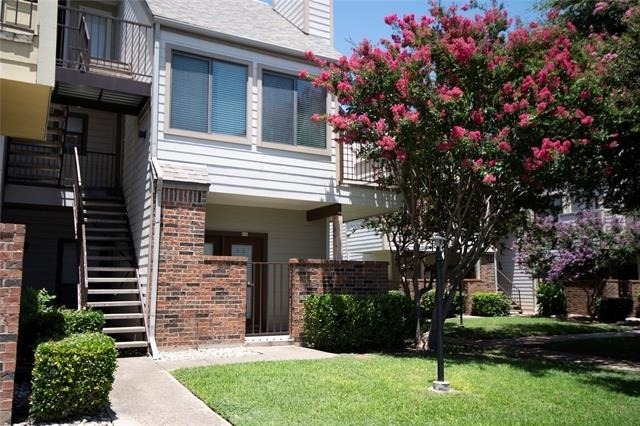 3121 Sondra Drive - Photo 0