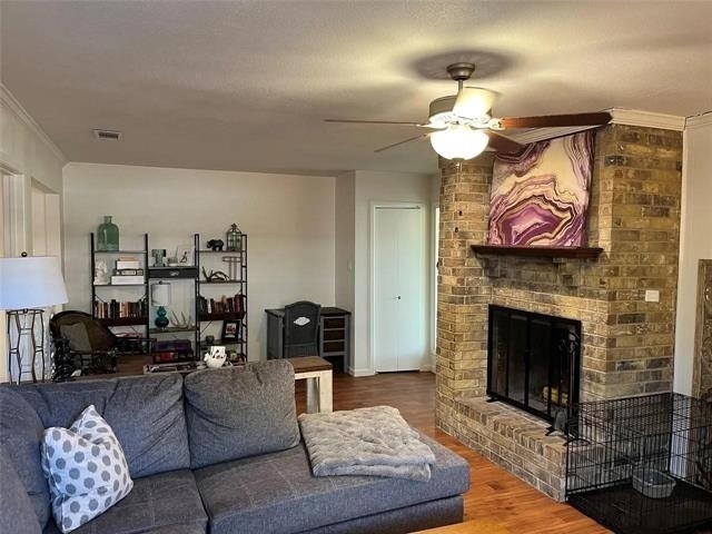 2214 Vanderbilt Court - Photo 4