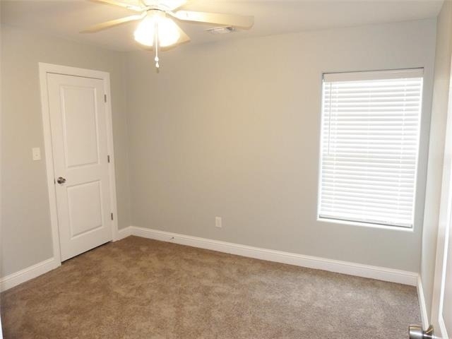608 E College Street - Photo 8