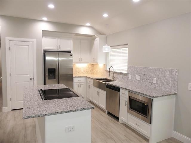 608 E College Street - Photo 5