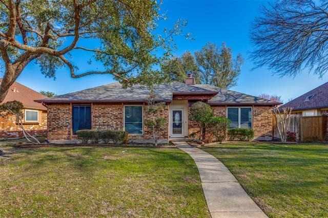 3814 Drakestone Avenue - Photo 0
