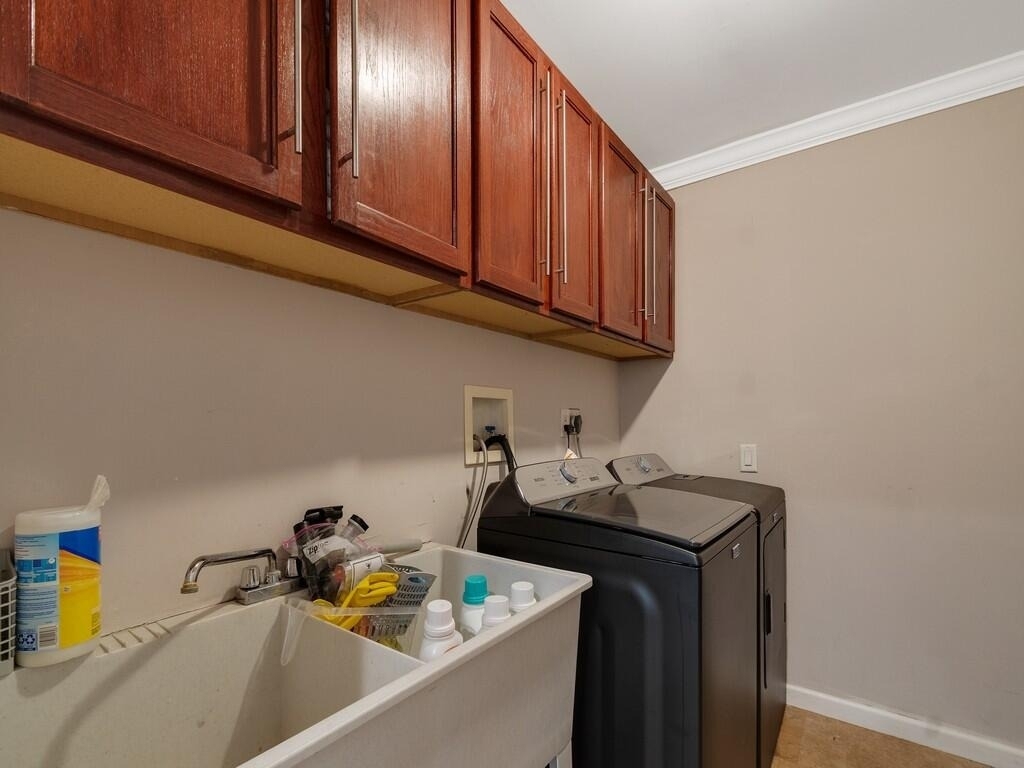 527 E Causeway Boulevard - Photo 13