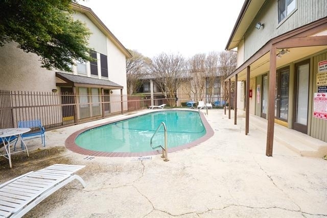 12816 Midway Road - Photo 16