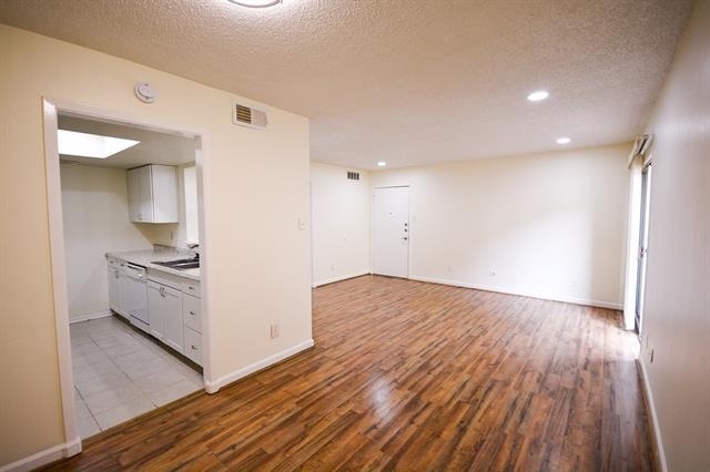 12816 Midway Road - Photo 4
