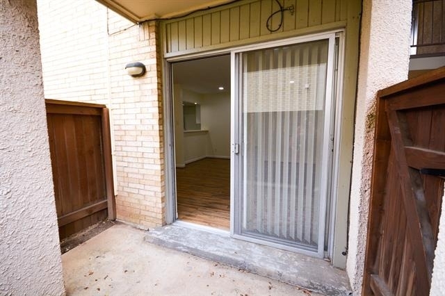12816 Midway Road - Photo 10