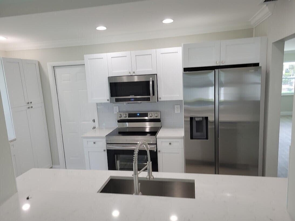 1915 Sw 17th Avenue Sw - Photo 2