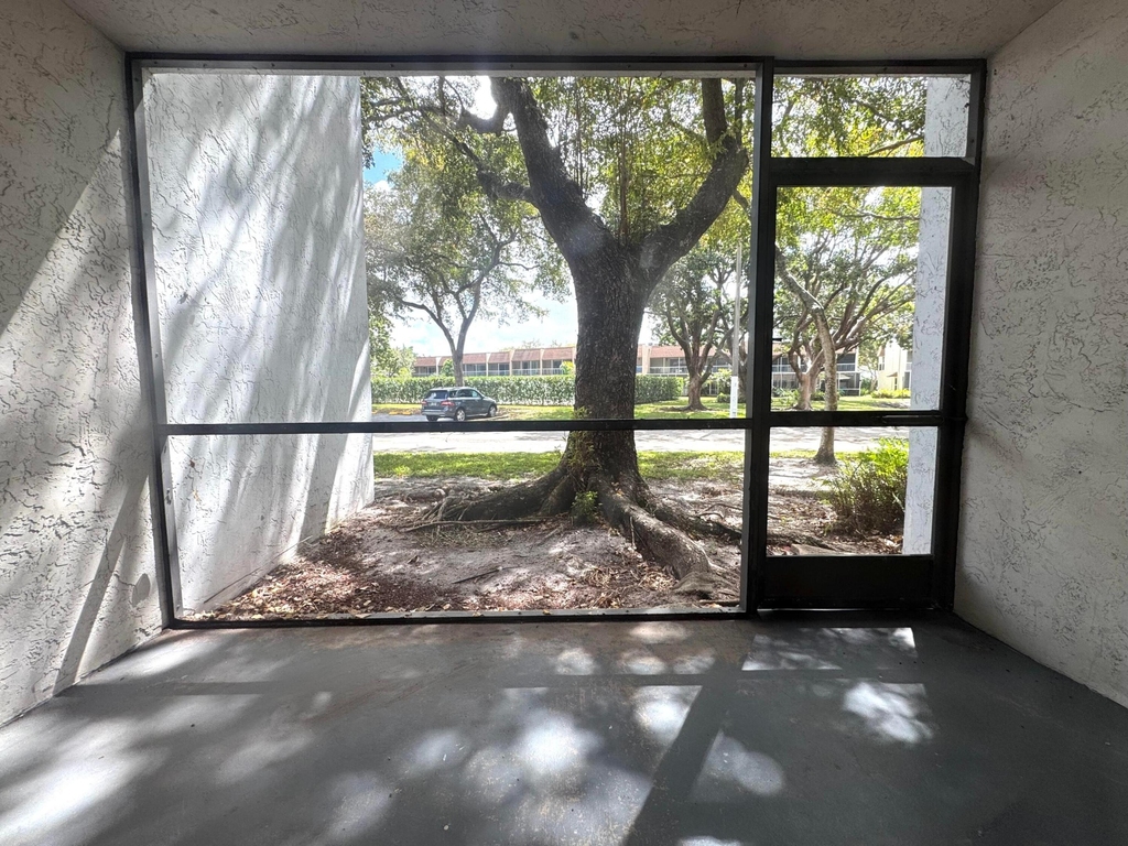 701 N Pine Island Road - Photo 12