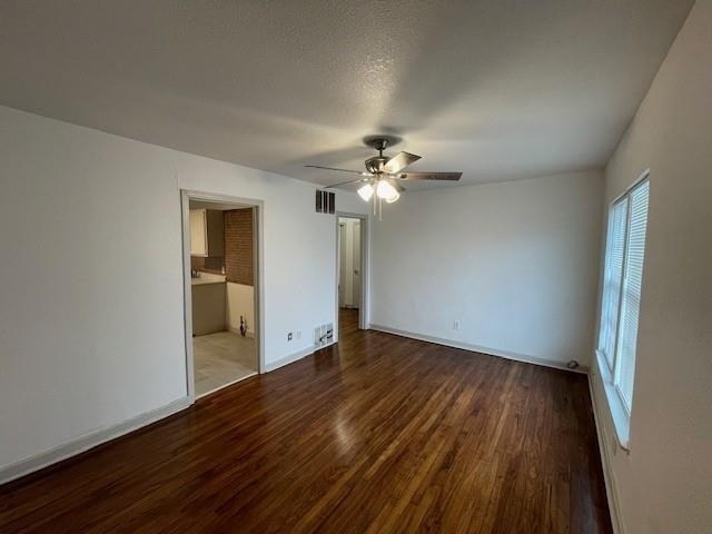 2327 Wagner Avenue - Photo 3