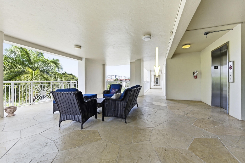 3000 Ne 48th Court - Photo 22