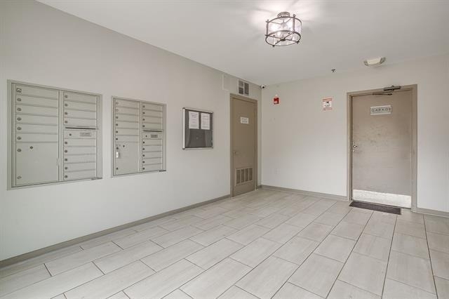 4107 Bowser Avenue - Photo 17
