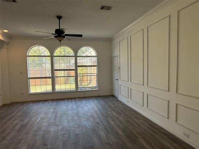 4669 Wales Drive - Photo 3