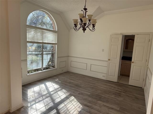 4669 Wales Drive - Photo 4