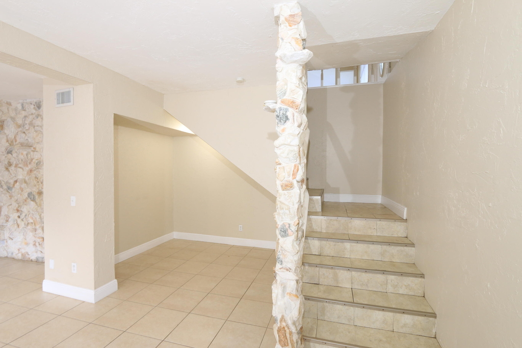 4916 Silver Oak Drive - Photo 15