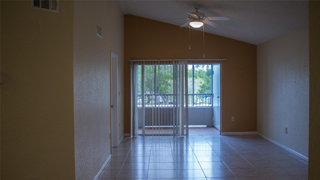 2861 N Oakland Forest Drive - Photo 6
