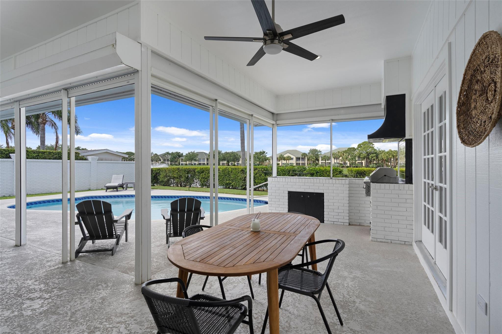 9010 Gardens Glen Circle - Photo 21