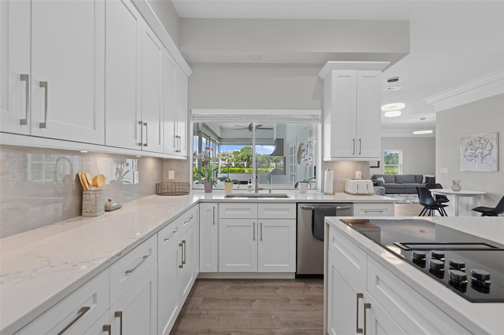 9010 Gardens Glen Circle - Photo 35