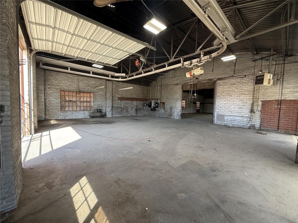 1704 Nw 6th Street - Photo 1