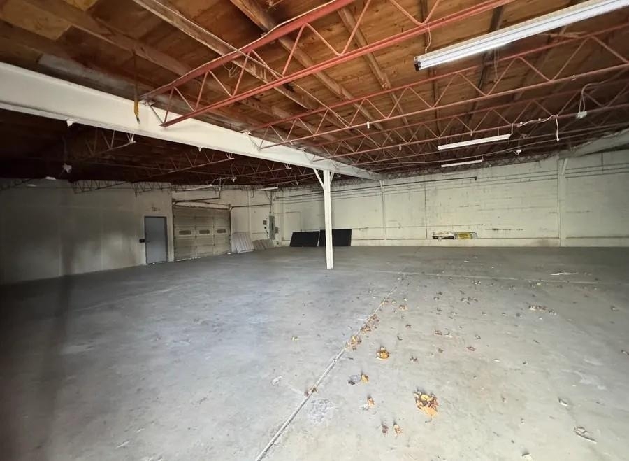2021 Exchange Avenue - Photo 1