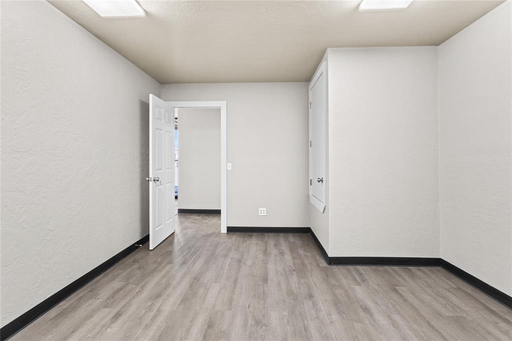 1101 E Loomis Road - Photo 20