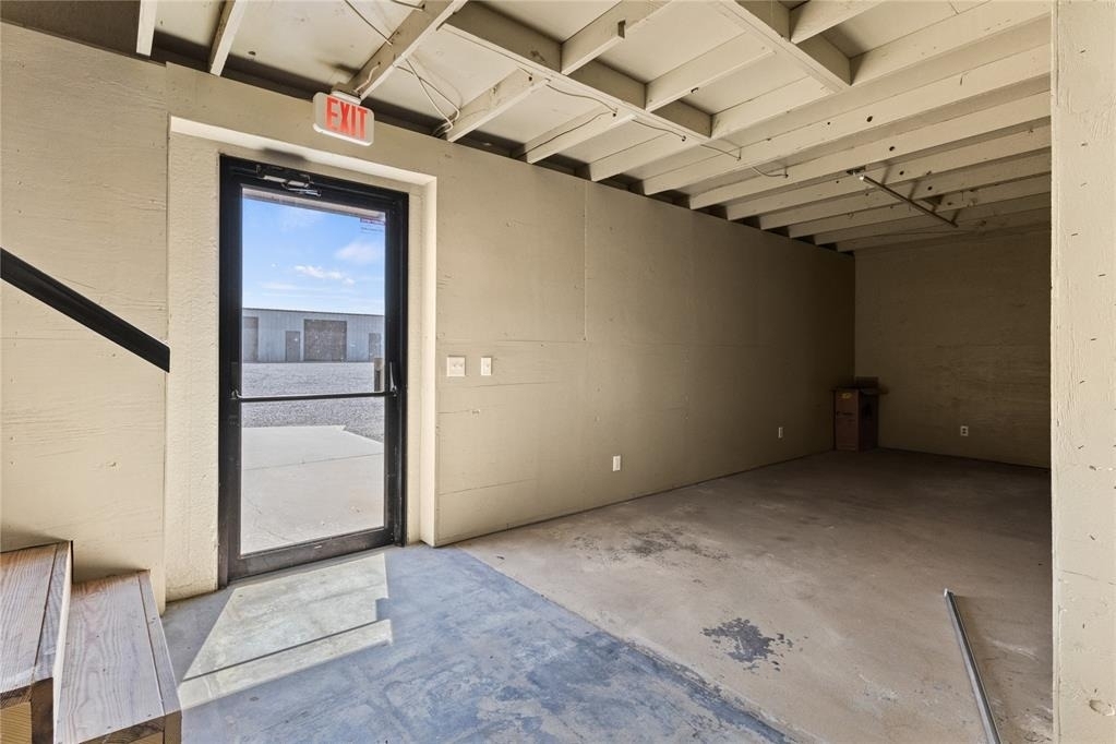 1101 E Loomis Road - Photo 27