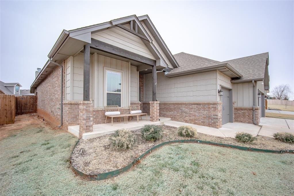 18644 Groveton Boulevard - Photo 3