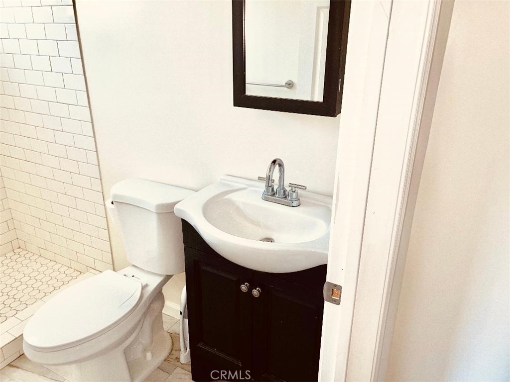 17402 Mayall - Photo 4