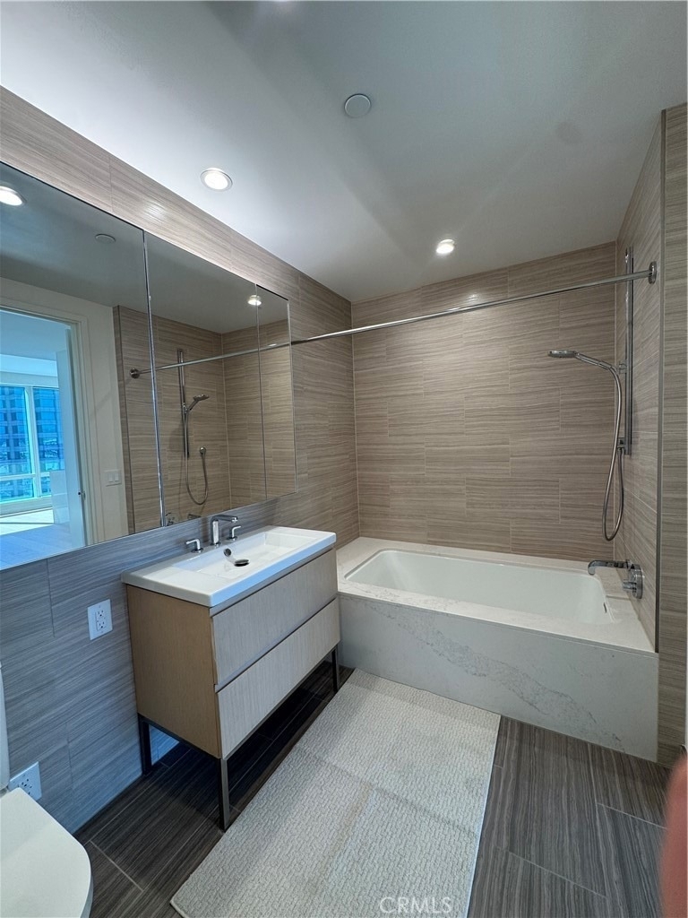 877 Francisco - Photo 10
