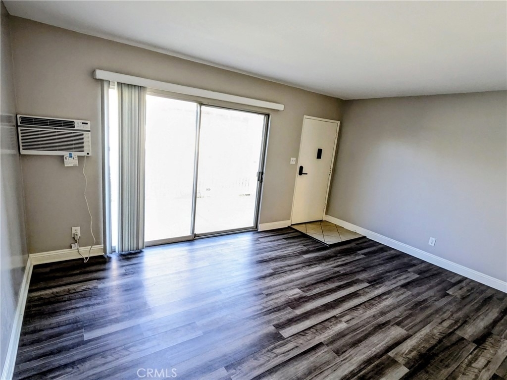 2758 Orange Avenue - Photo 0