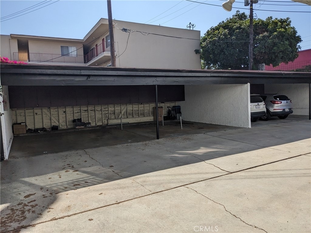 2758 Orange Avenue - Photo 16