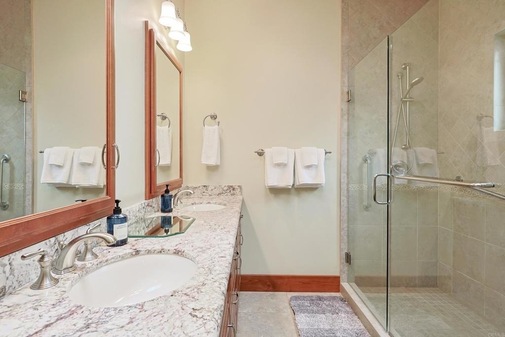 1027 Encino - Photo 27