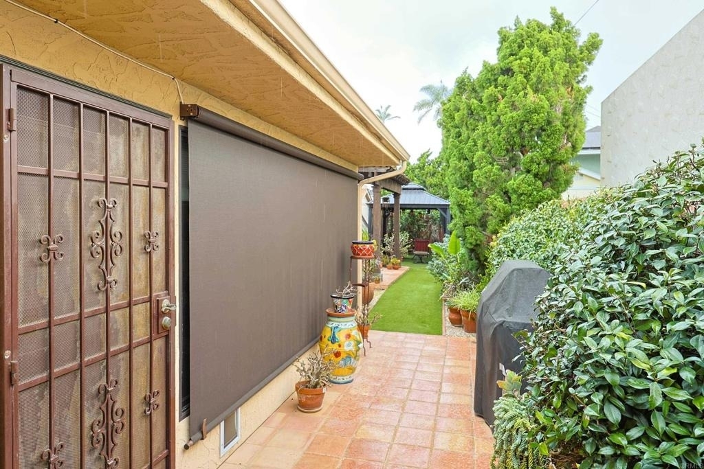 1027 Encino - Photo 48