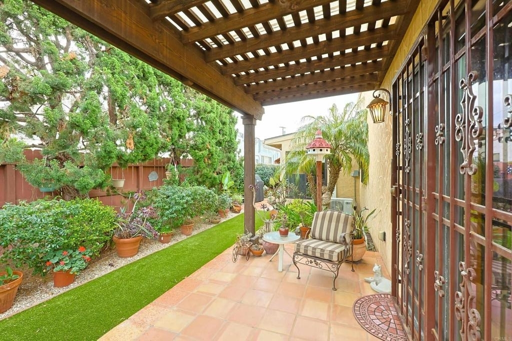 1027 Encino - Photo 54