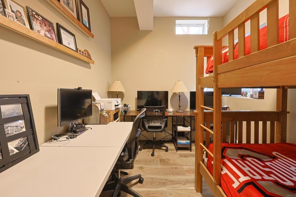 576 E - Photo 26