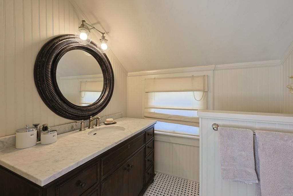 576 E - Photo 20