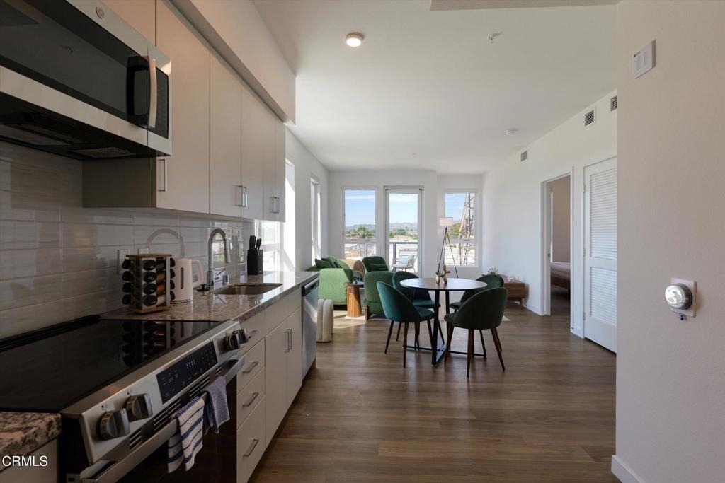 18900 Parthenia Street - Photo 12