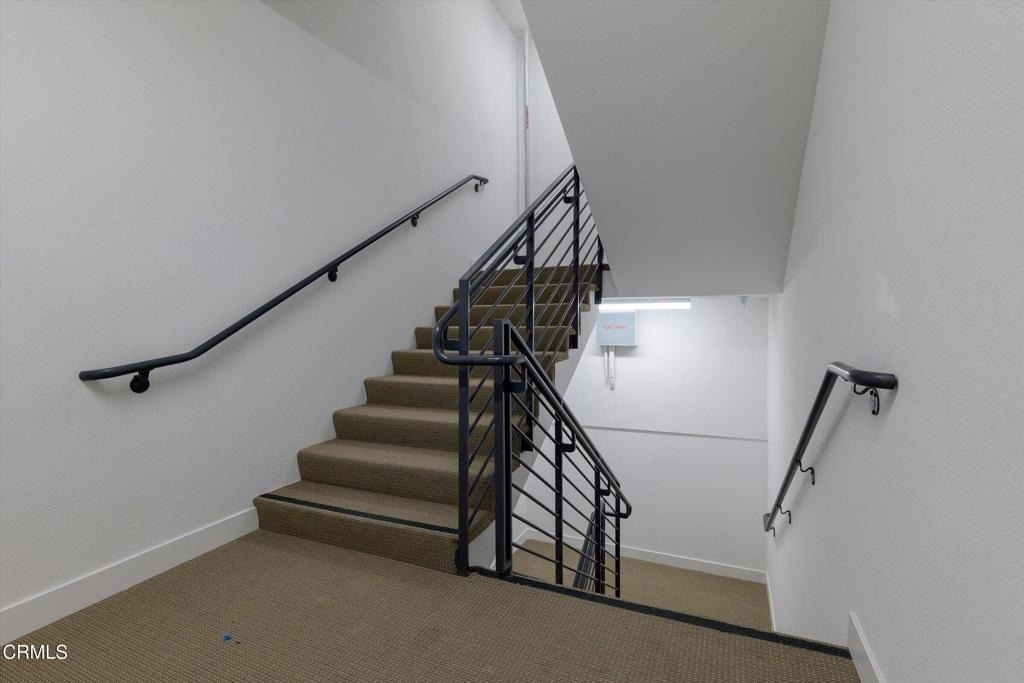 18900 Parthenia Street - Photo 35
