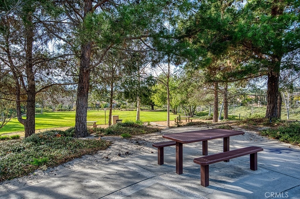 17 Pamela Way - Photo 38