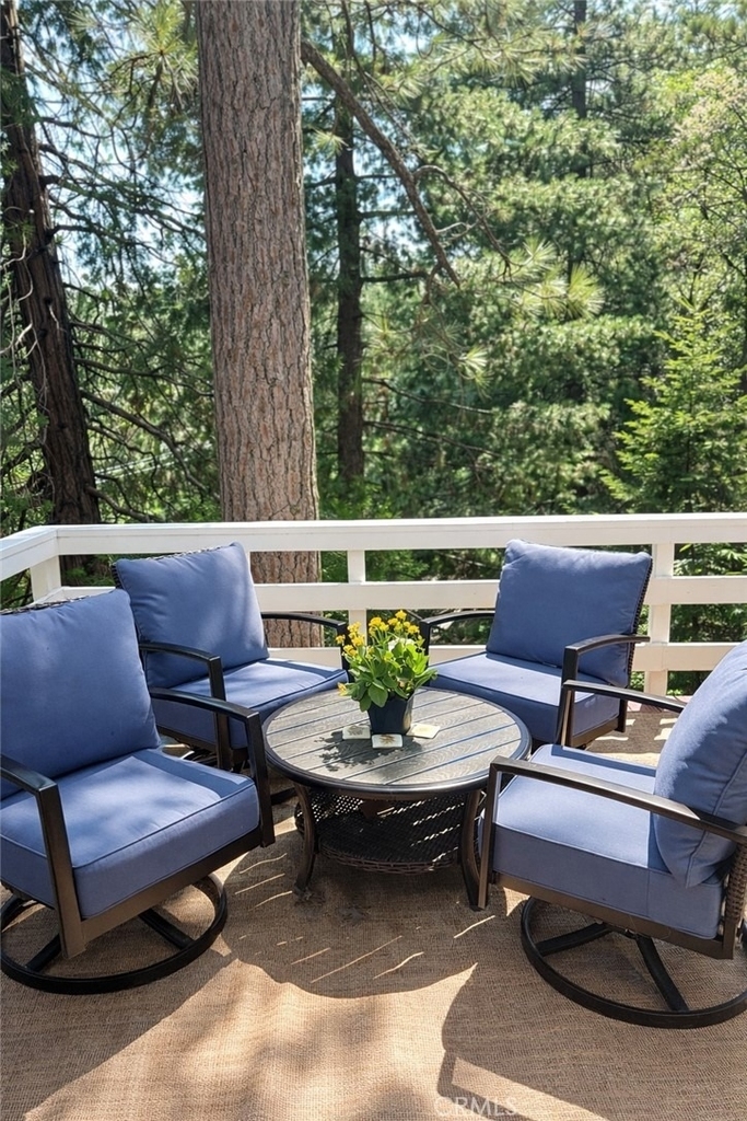 27313 Pinewood - Photo 18