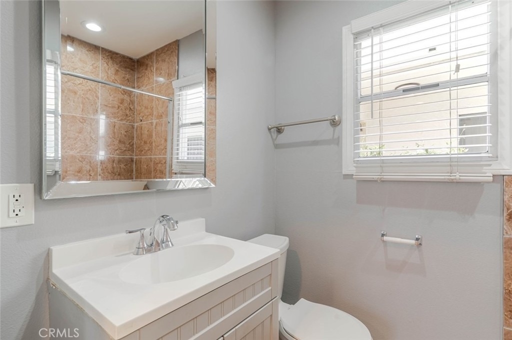 1051 Western Avenue - Photo 12