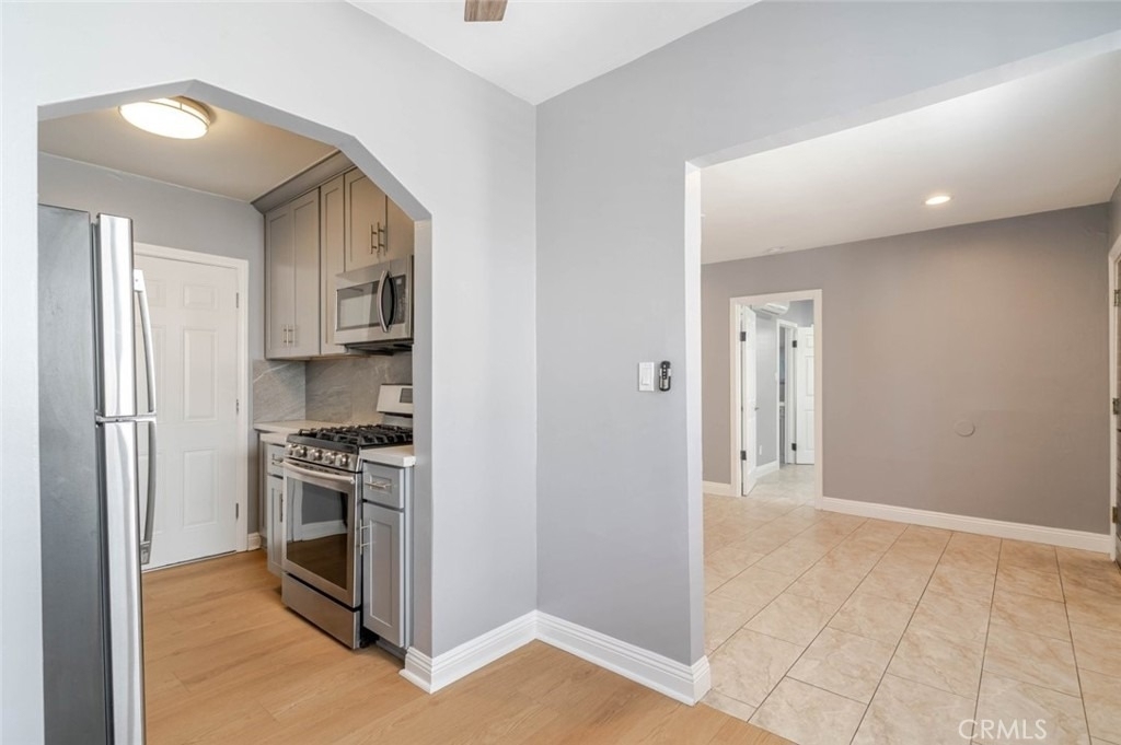 1049 Western Avenue - Photo 6