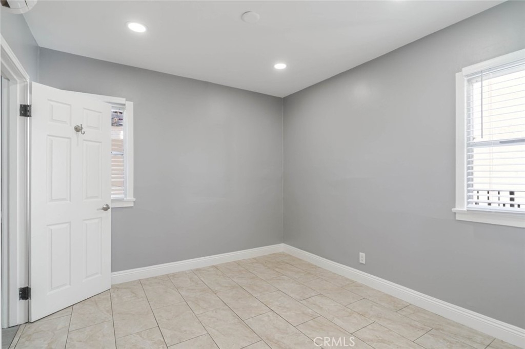 1049 Western Avenue - Photo 9