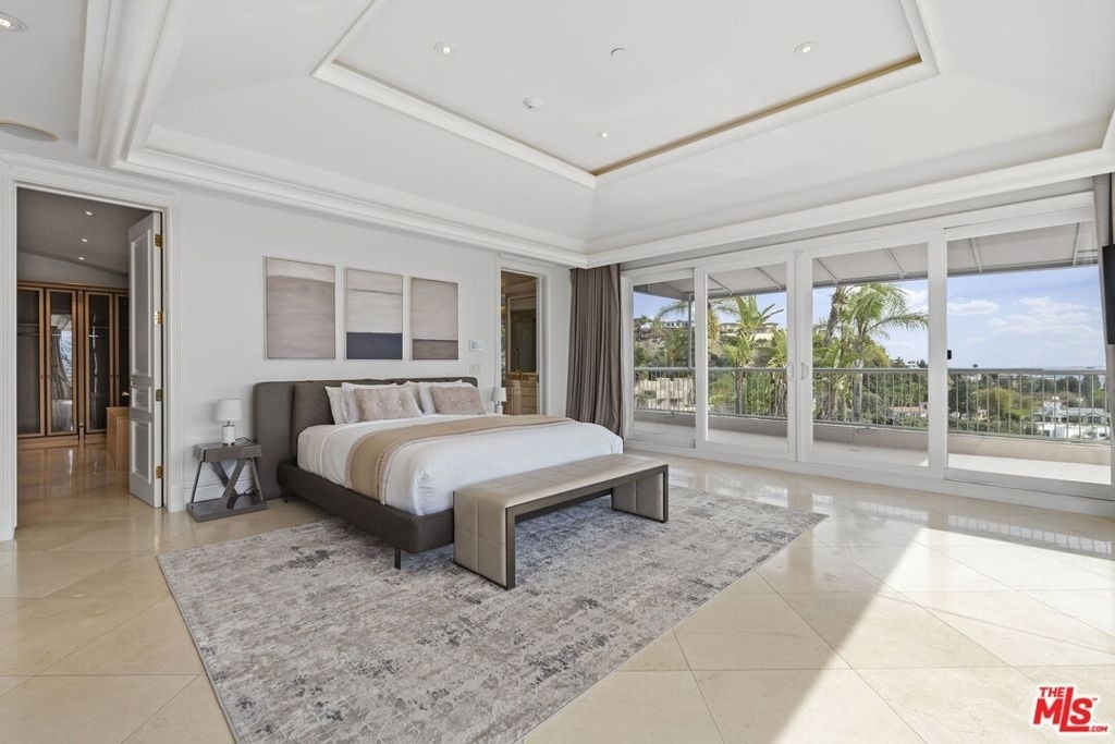360 Trousdale Place - Photo 13